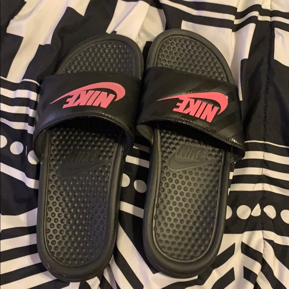 Nike slides